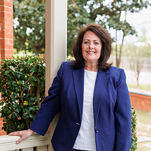 Kathy Gunn
